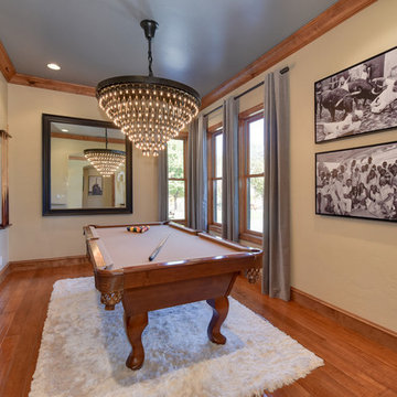 Foyer & Billiards