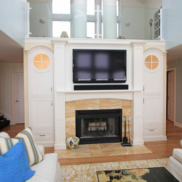 Ship's Lure - Living Room