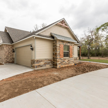 Emerald Lakes Country Craftsman