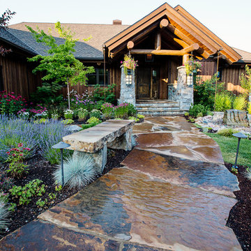 Lakefront Living