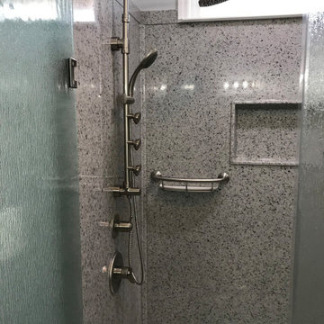 Shower(s)