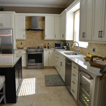 Black and White Two Toned Kitchen