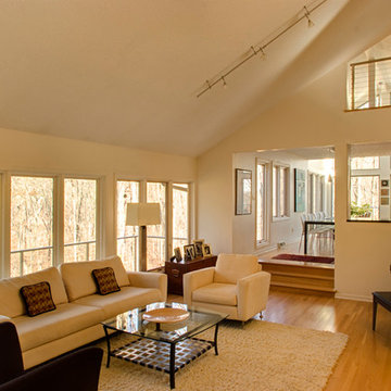 East James Road House for Two Musicians