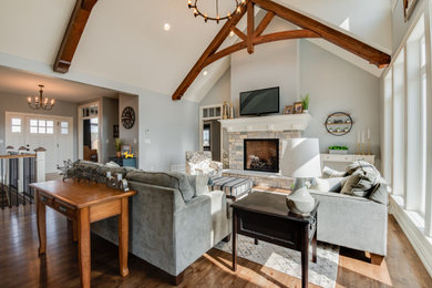 Family room - traditional family room idea in Milwaukee