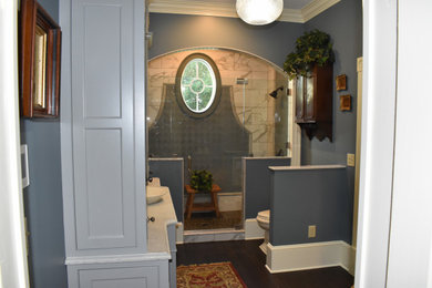 Cottage home design photo in Other