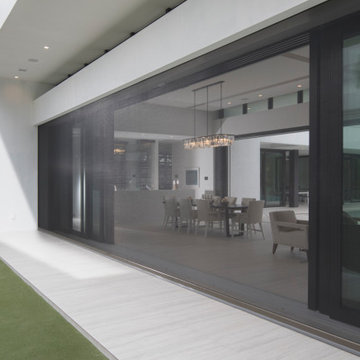 Outdoor Living (Executive Power Screens)
