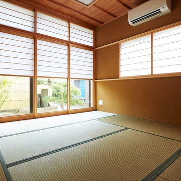 HOUSE / M #1