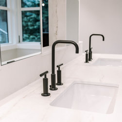 Discover Tailhook&rsquo;s Exceptional Interior Design in Seattle - Bathroom Fixtures