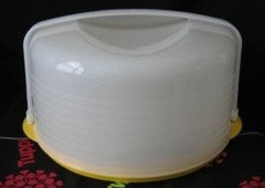 Vintage Tupperware 12 Round Large Harvest Gold Cake Carrier Taker Keeper  with Handle