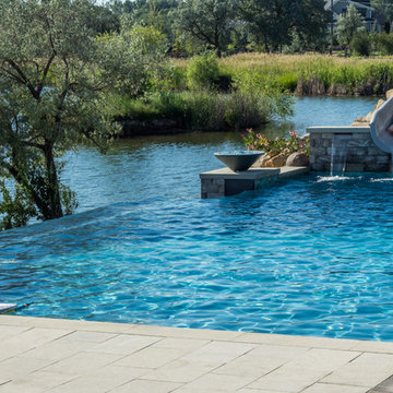 Contempory Lakeside Home