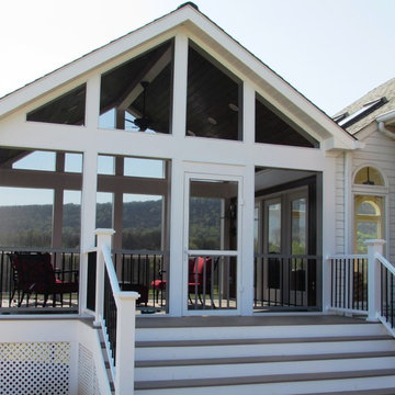Middletown Screened Porch