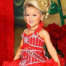 chlothes for mia and lyndyn to wear on speacial accotions