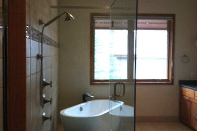 Example of a bathroom design in Denver