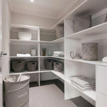 Harrow - Linnen Closet