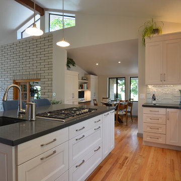 Mid-Century Modern - White