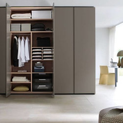 CLOSETS - Bedroom Furniture