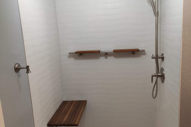 Minimalist bathroom photo in Denver