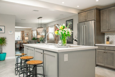 This is an example of a modern kitchen in Phoenix.