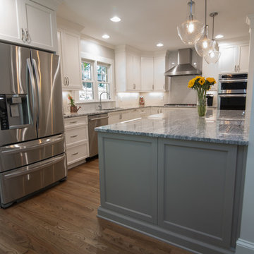 A Fresh new kitchen and keeping room for a 1980's Atlanta Home