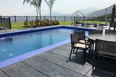 Foto de piscina moderna en azotea