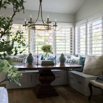 Lakefront Living Room - San Marcos