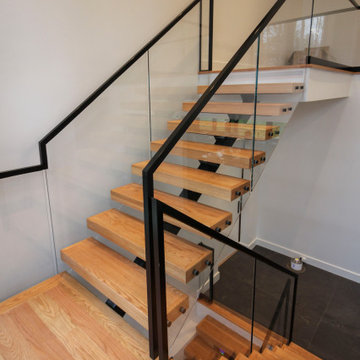 Project #98 | Modern Mono-beam Staircase with Glass Railing