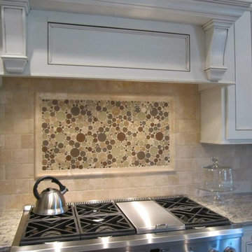 Tumbled Stone & Glass Bubble Backsplash