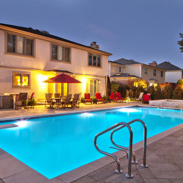 Deerfield, IL Swimming Pool and Raised Hot Tub