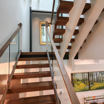 Project #68 | Ultra-Modern Staircase with Glass Landings