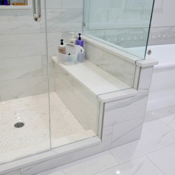 Wolf Bend Master Bathroom