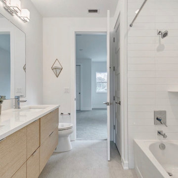 Vasconia - Jack and Jill bath