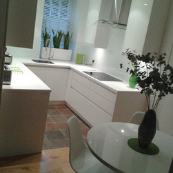 Pure White splashbacks London Flat - Wall & Floor Tiles