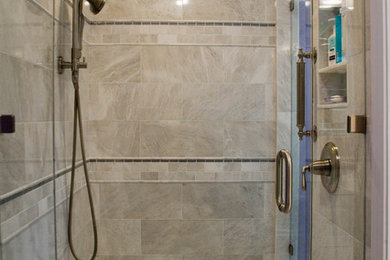Bathroom - transitional bathroom idea in Detroit