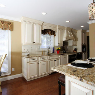 Condo Living Anew - Smithtown