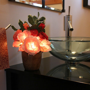 Radiant Roses - Pink/Peach in Natural Light Mango Vase