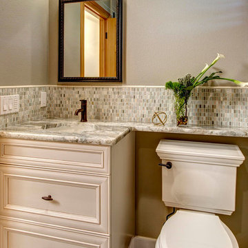 Snoqualmie Transitional Jack & Jill Bath