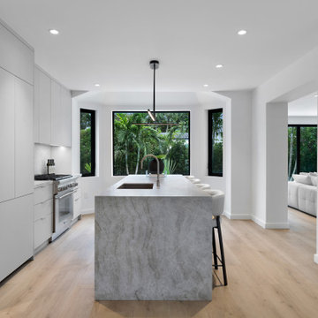 Contemporary Home - 12