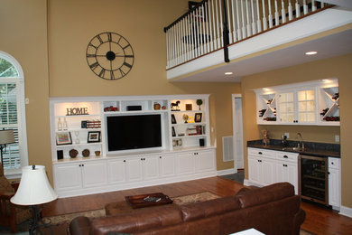 Inspiration for a transitional family room remodel in Bridgeport