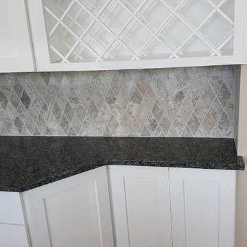 #Harlequin #naturalstone #backsplash