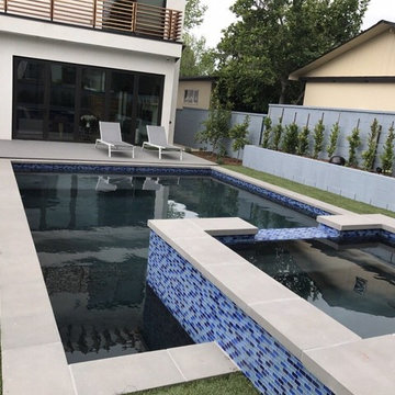 Modern Pool & Jacuzzi