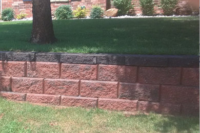 Inspiration for a landscaping in Oklahoma City.