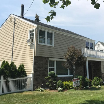 Garden City Siding - Vintage Wicker Shakes with Plum Creek Tight Cut Stone