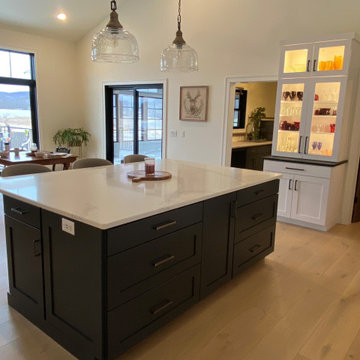 Kitchen Island & Buffet