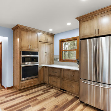 Showplace Framed Maple Pendleton Kitchen in Cashew