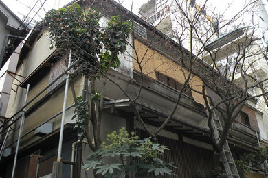 東京23区にあるカントリー風のおしゃれな家の外観の写真