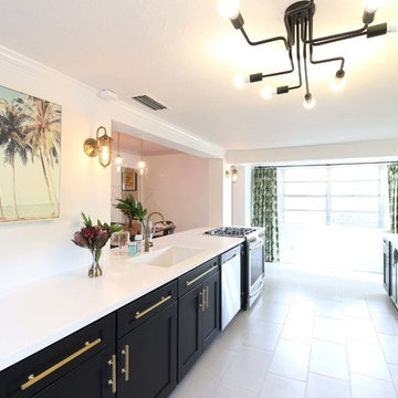 Two-toned kitchen with Shaker Cabinets | Cabinets.com