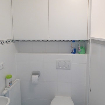 50 / 50% Schrank, Waschmaschine gut versteckt, Stauraum für Putzmittel