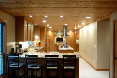 Kitchen - kitchen idea in Minneapolis