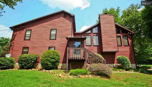 how do you update an 1980s contemporary farmhouse?