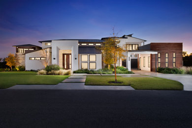 Modern exterior home idea in Austin